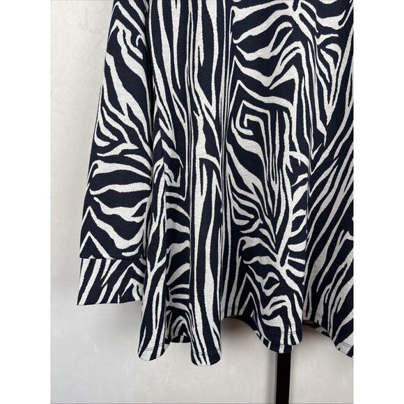 NEW Liza Byrd Haley Abstract Cowl Neck Sweater Large Womens Blue Gray Relaxed - Picture 6 of 12